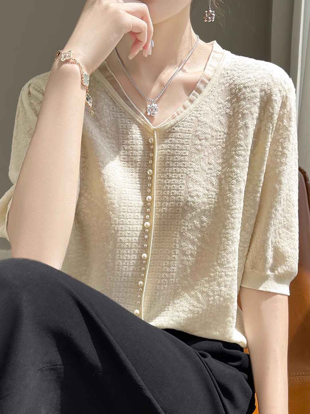 Alexis Retro V-Neck Lantern Sleeve Organza Top-Black