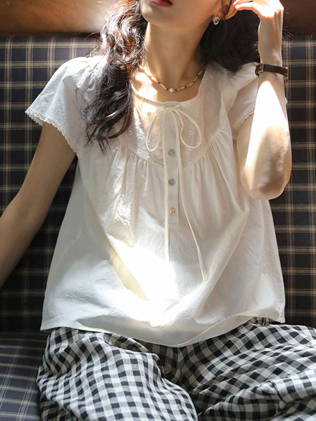 Rachel Retro Crew Neck Bow Tie Embroidered Shirt