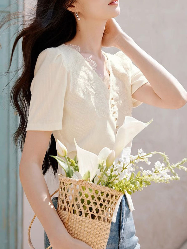 Trinity Vintage V-Neck Mesh Stitching Top