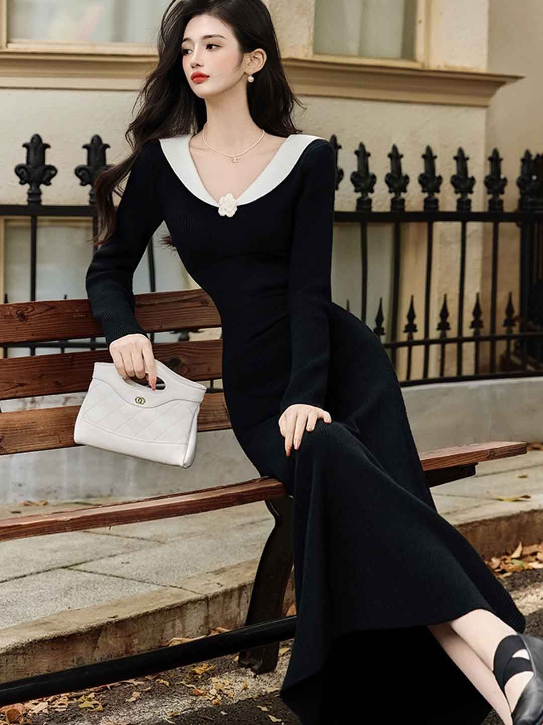 Sofia Retro V-Neck Waisted Fishtail Knitted Dress