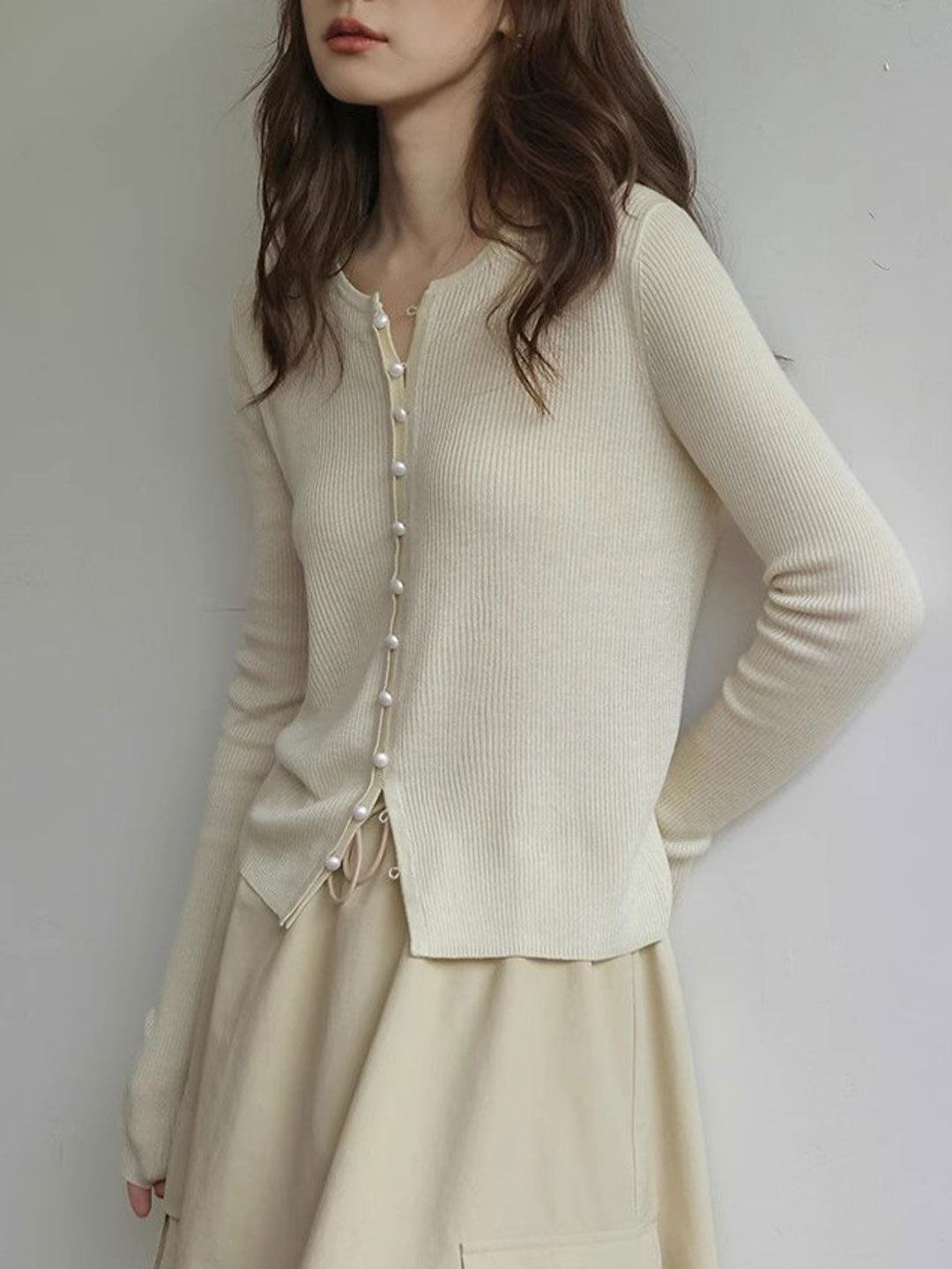 Emma Classic Crew Neck Solid Color Knitted Cardigan