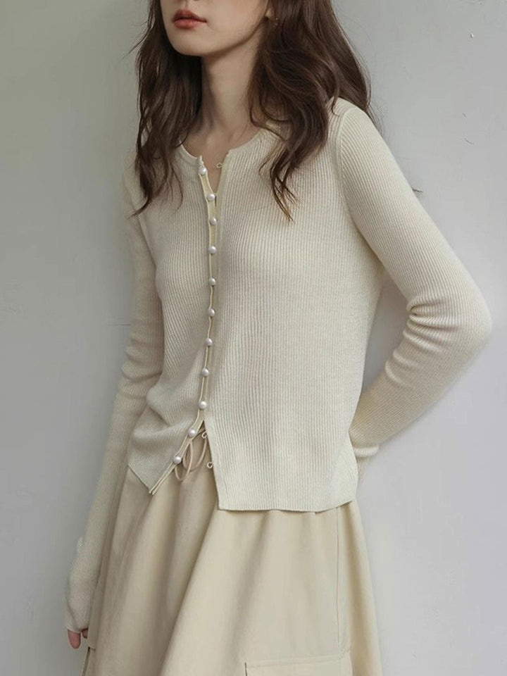 Emma Classic Crew Neck Solid Color Knitted Cardigan