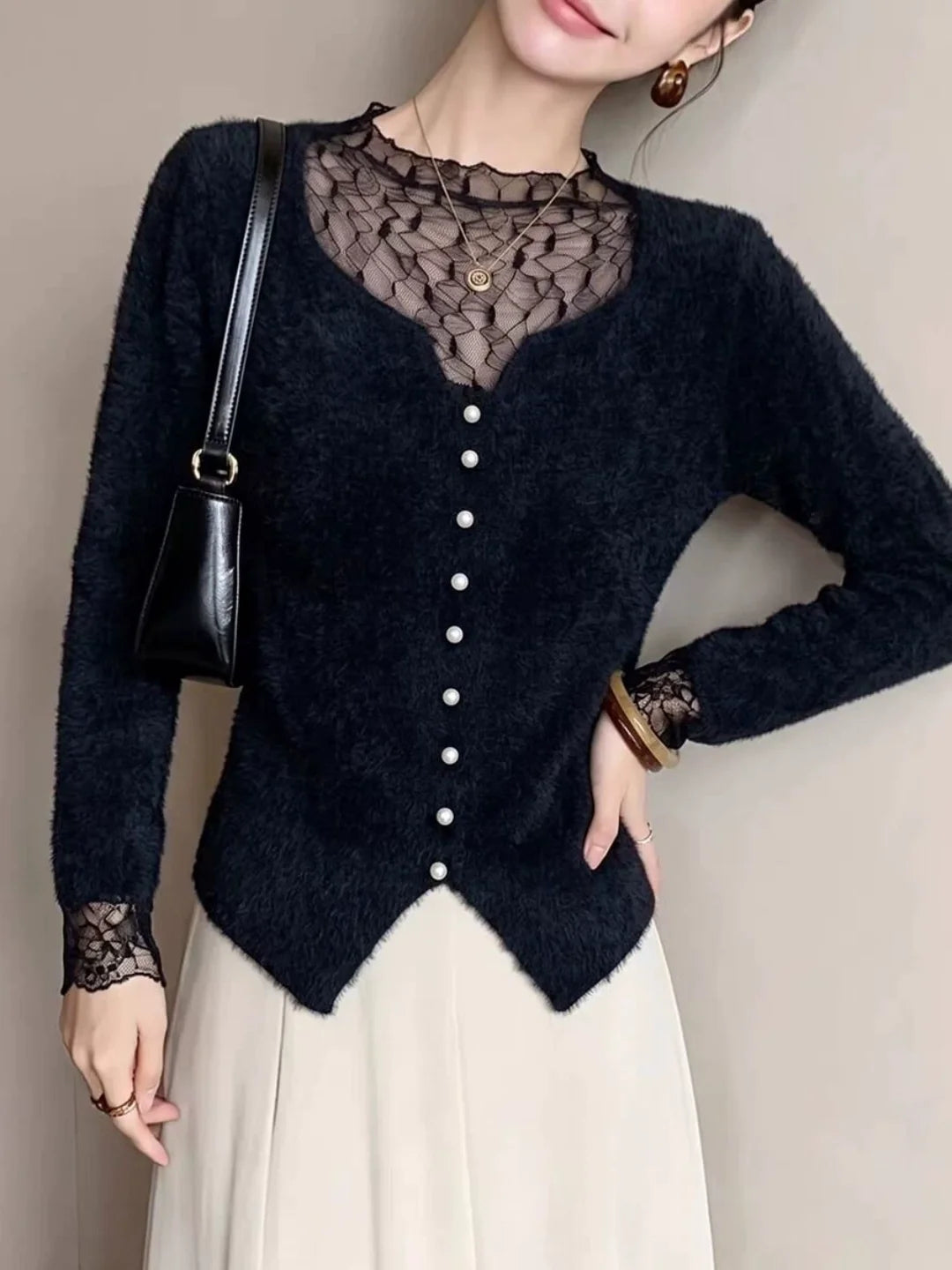 Form-fitting Lace Knit Top