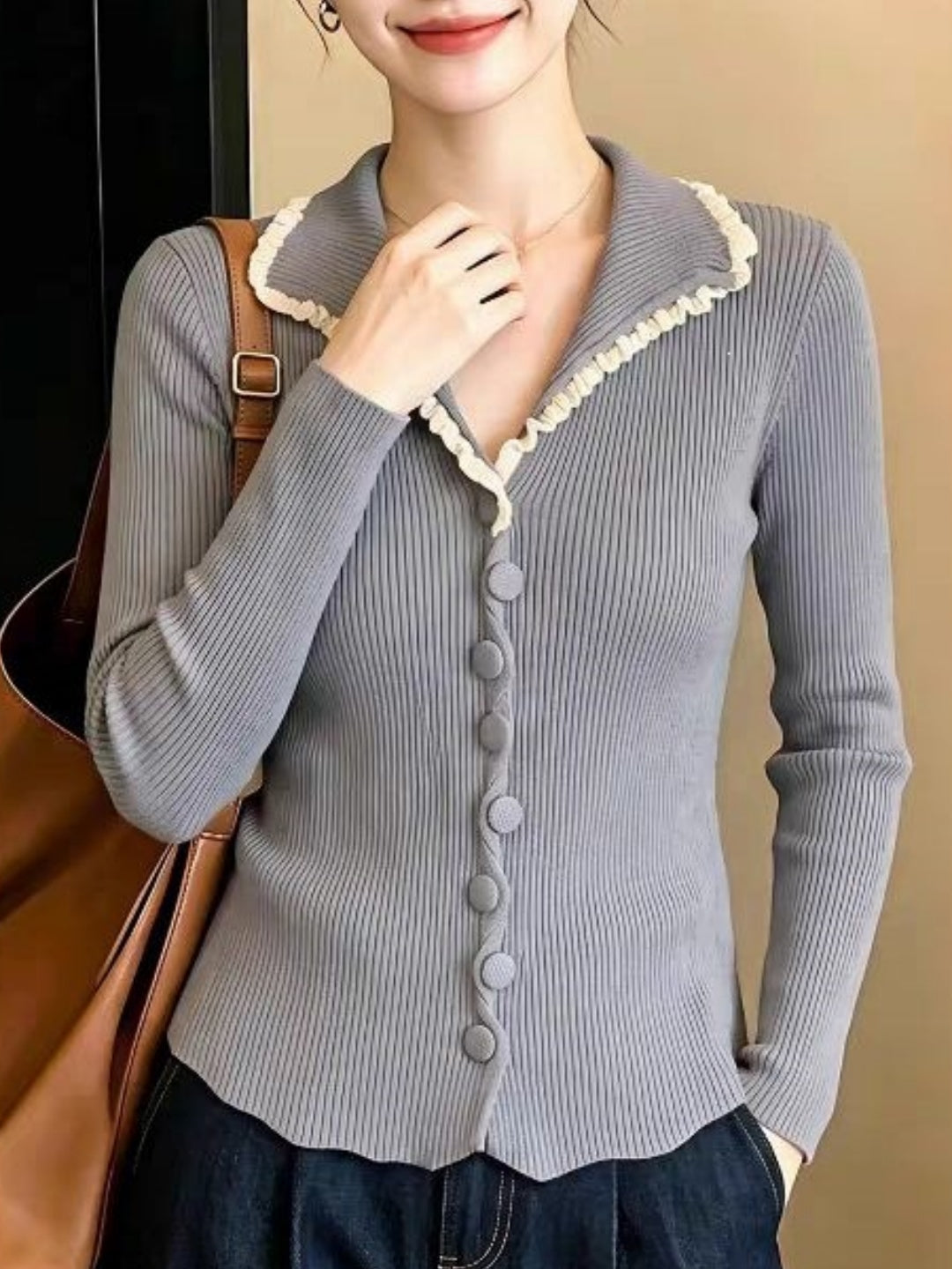 Lace Collar Long-sleeved Cardigan
