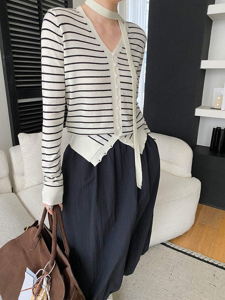 Grace Daily V-neck Ribbon Knitted Cardigan