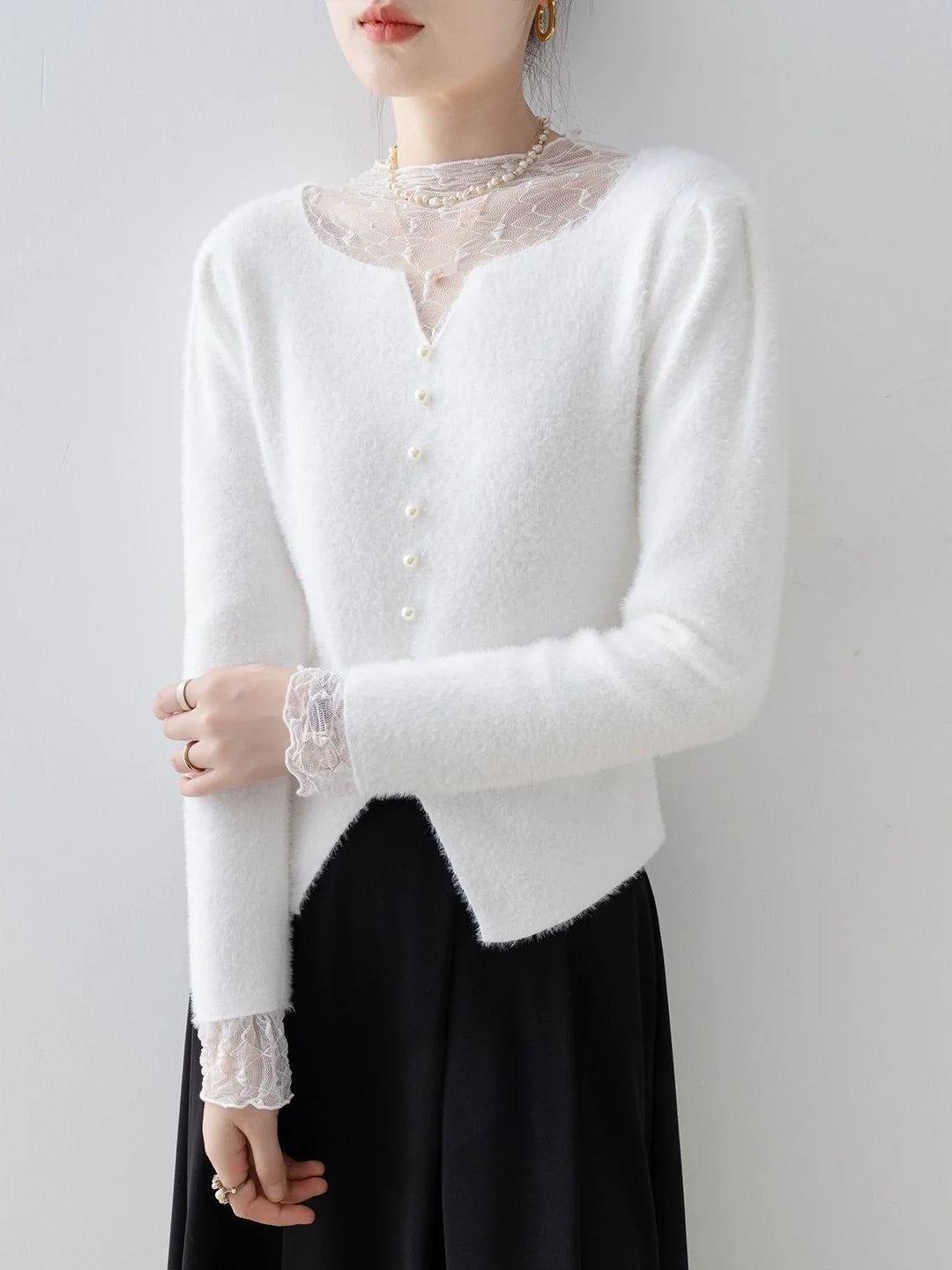Form-fitting Lace Knit Top