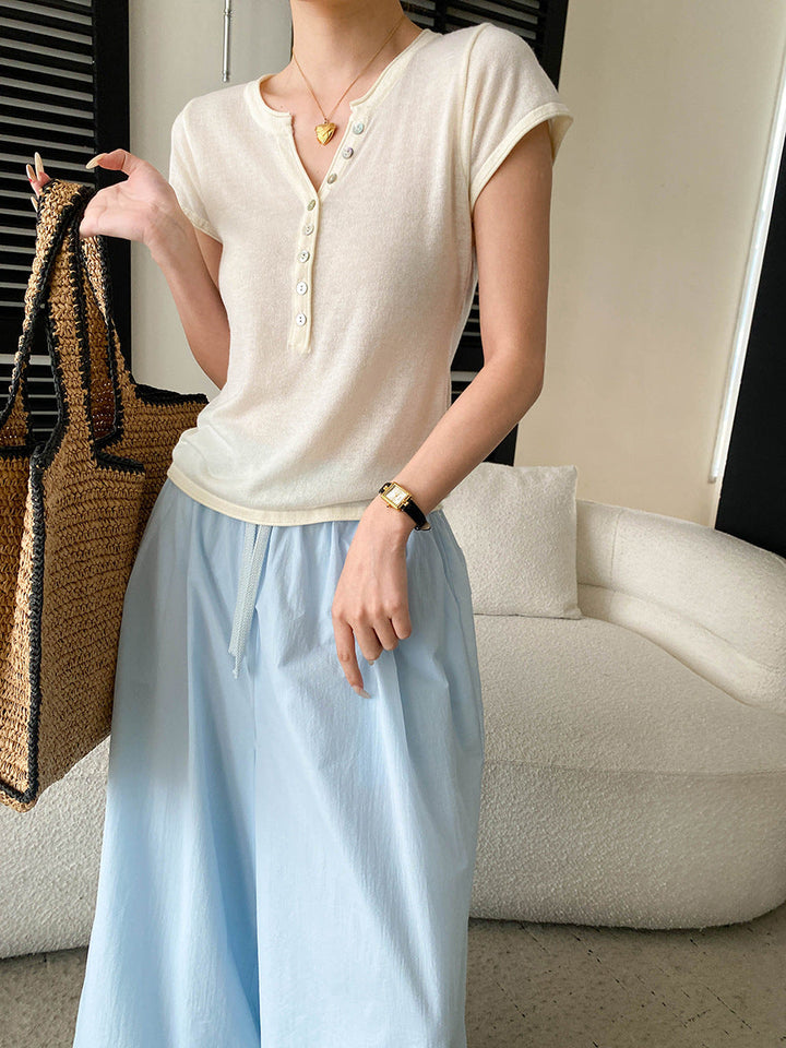 Taylor Slim V-neck Solid Color Knitted Top