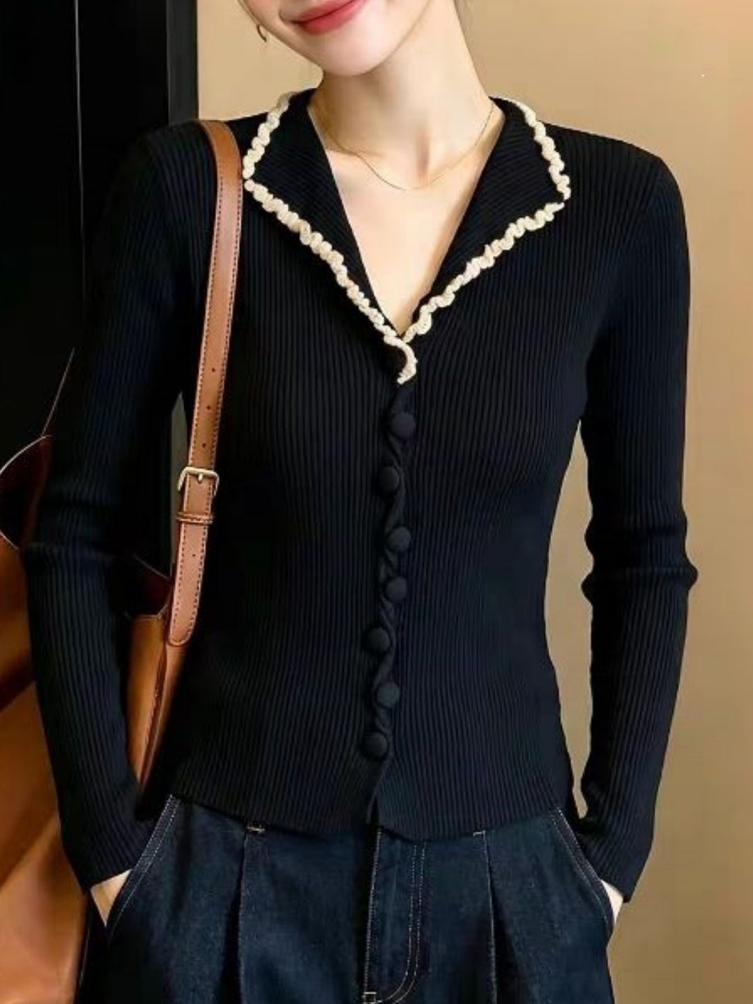 Lace Collar Long-sleeved Cardigan