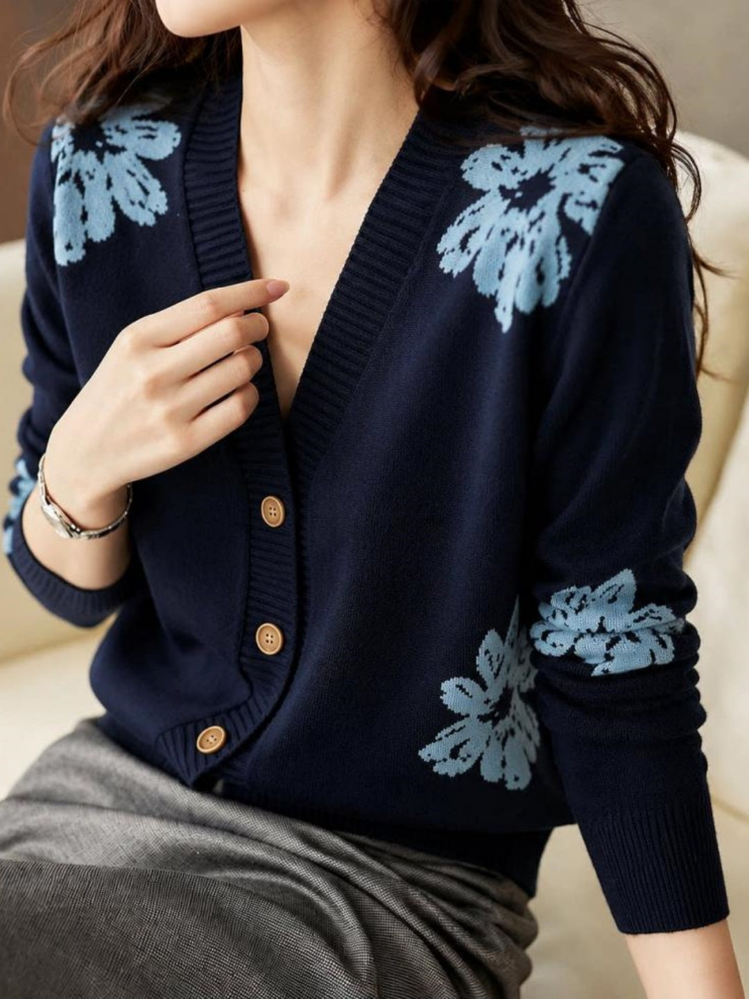 Printed V-Neck Knitted Cardigan