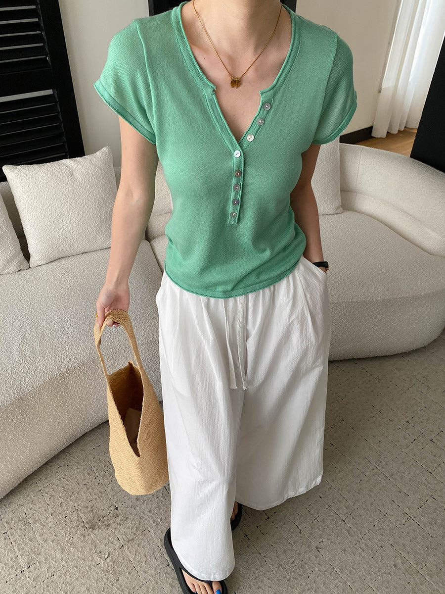 Taylor Slim V-neck Solid Color Knitted Top