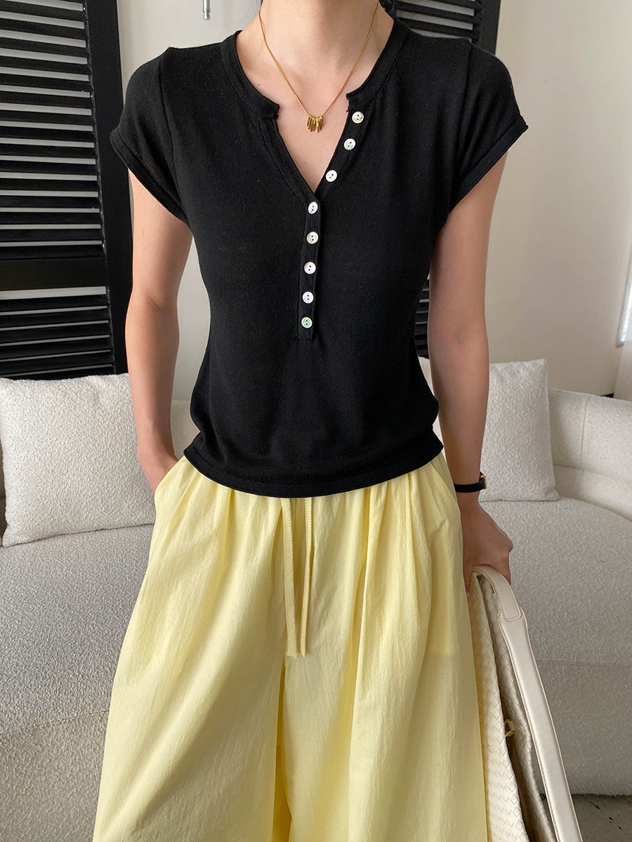 Taylor Slim V-neck Solid Color Knitted Top