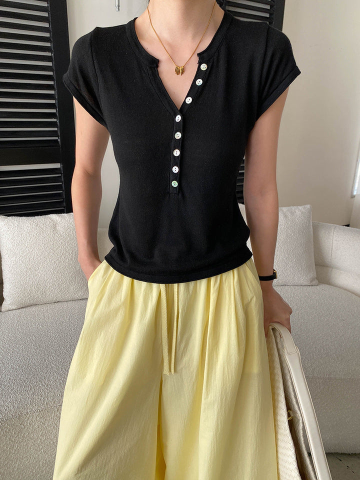 Taylor Slim V-neck Solid Color Knitted Top