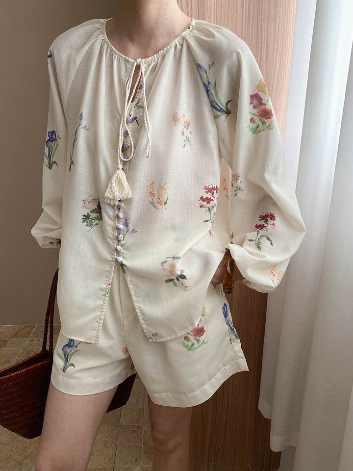 Natalie Retro Floral Printed Tassel Tie Shirt, Shorts, And Skirt Three-Piece Set