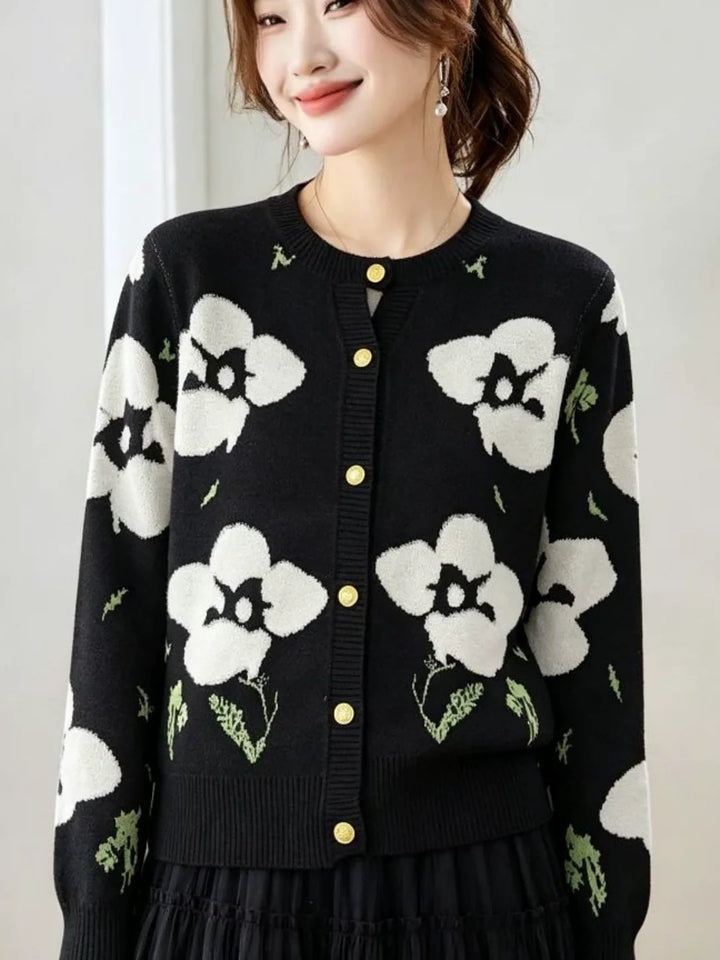 Retro-style Embroidered Cardigan