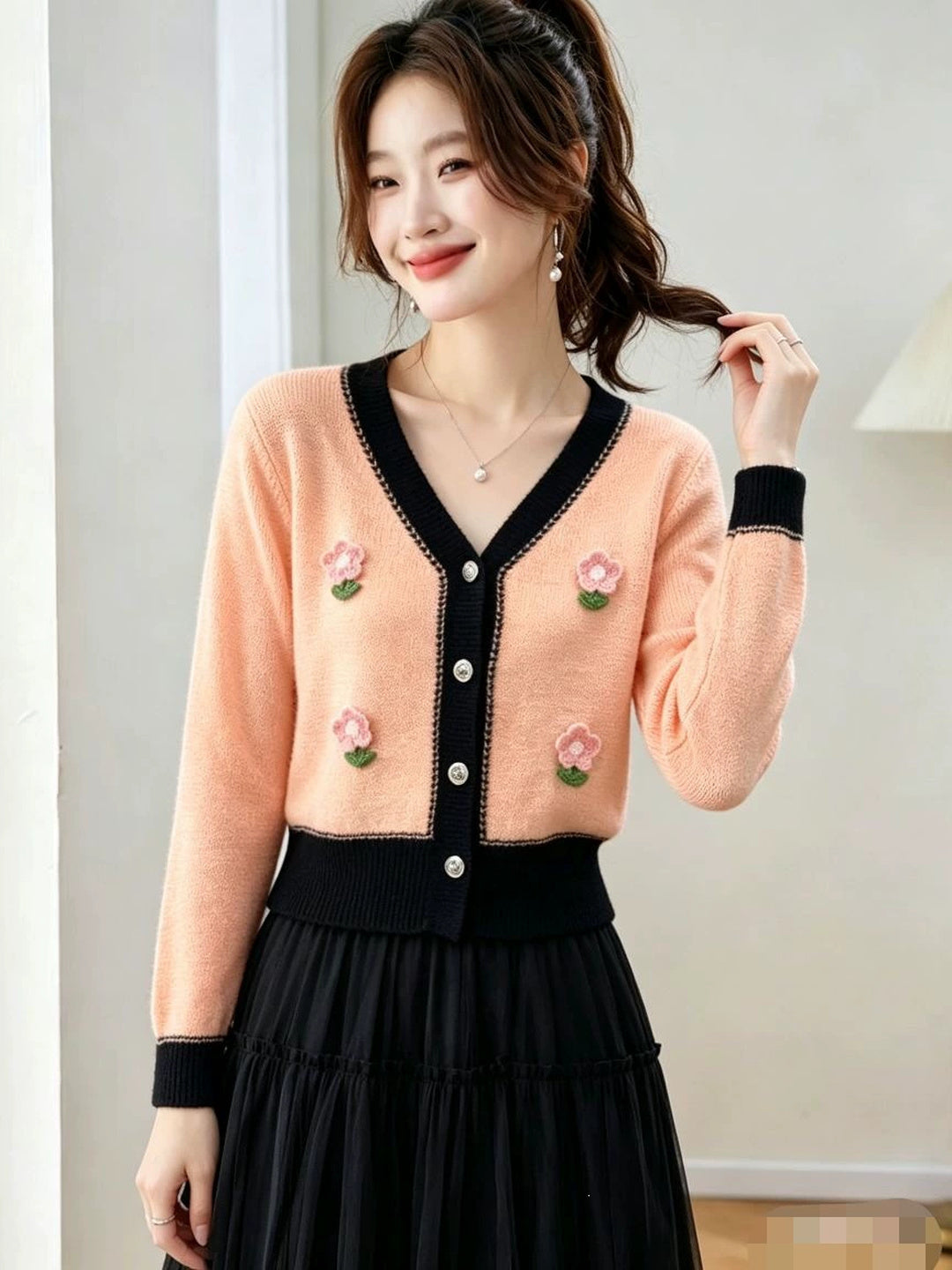 Color-blocked Floral Cardigan