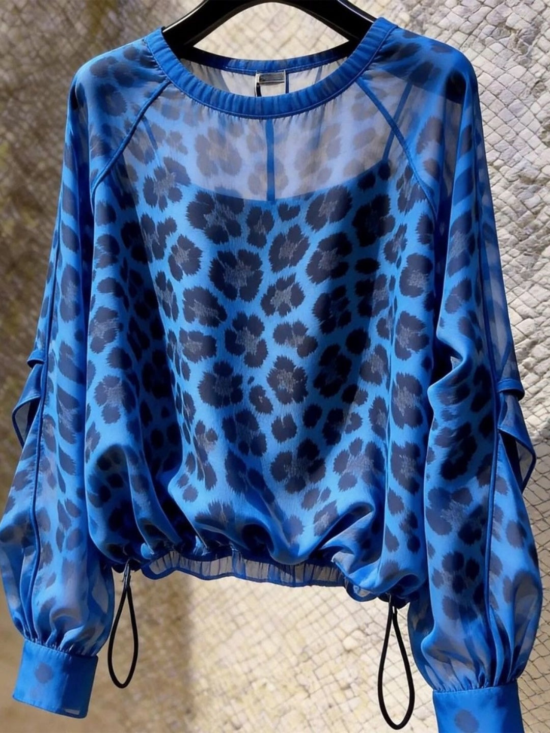 New Stylish Minimalist Elegant Top
