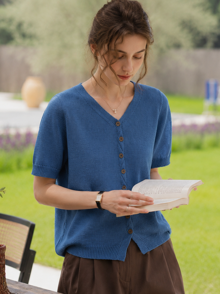 Sarah Loose V-Neck Buttons Knitted Cardigan