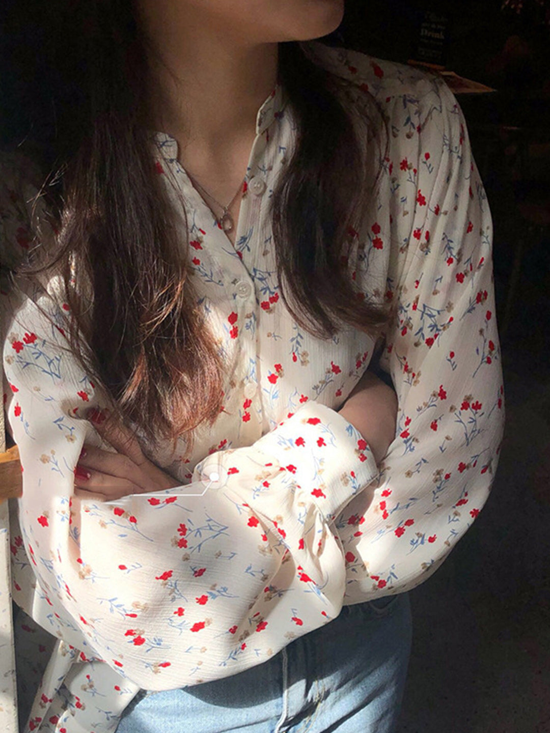 Adela Vintage Floral Print Crew Neck Blouse-White