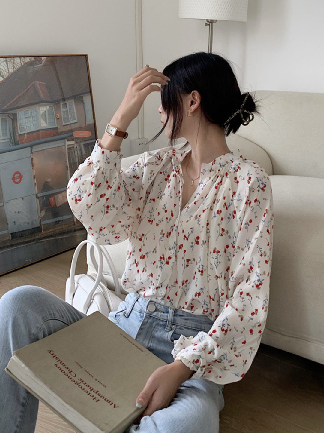 Adela Vintage Floral Print Crew Neck Blouse-White